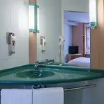 Ibis Centrum 호텔 2*
