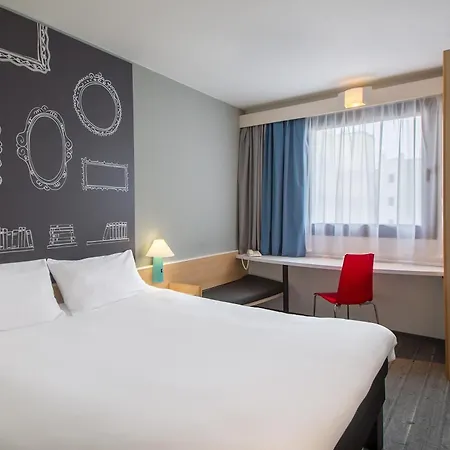 Ibis Centrum מלון