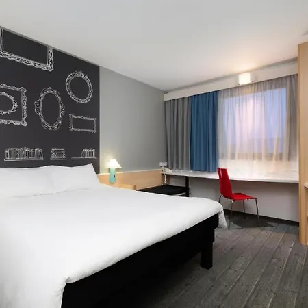 Ibis Centrum 2*