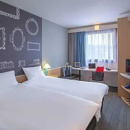 Ibis Centrum 호텔 2*