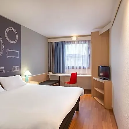 Ibis Centrum 호텔